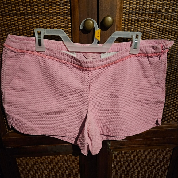 Lilly Pulitzer EUC Womens Size 16 Pink Shorts - Picture 1 of 3